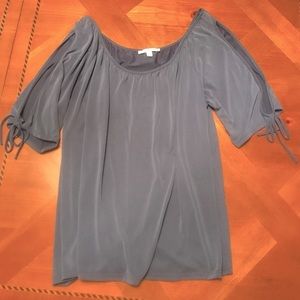 GREEN ENVELOPE LOS ANGELES COLD SHOULDER TOP